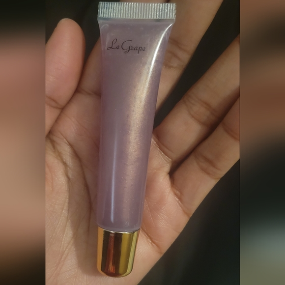 LIP GLOSS - Picture 3 of 4